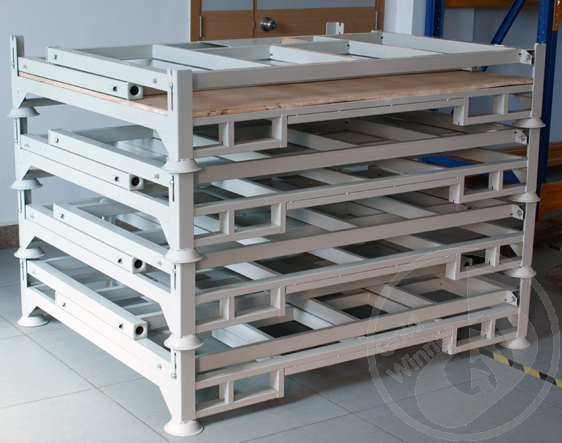 Powder-Coated Stackable Warehouse Racks (Custom Colors) for Brand-Aligned Logistics Warehouse Layout